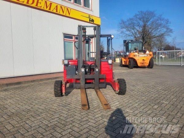 Moffett M4 25.3 Maastikutõstukid