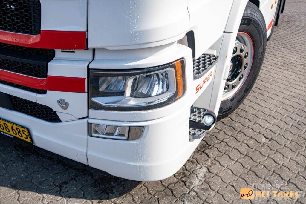 Scania R660 A6x2NB Sadulveokid