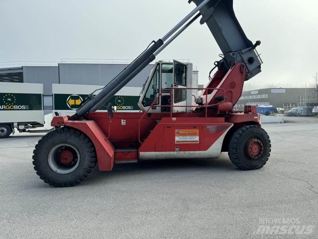 CVS Ferrari F158 Konteineritõstukid