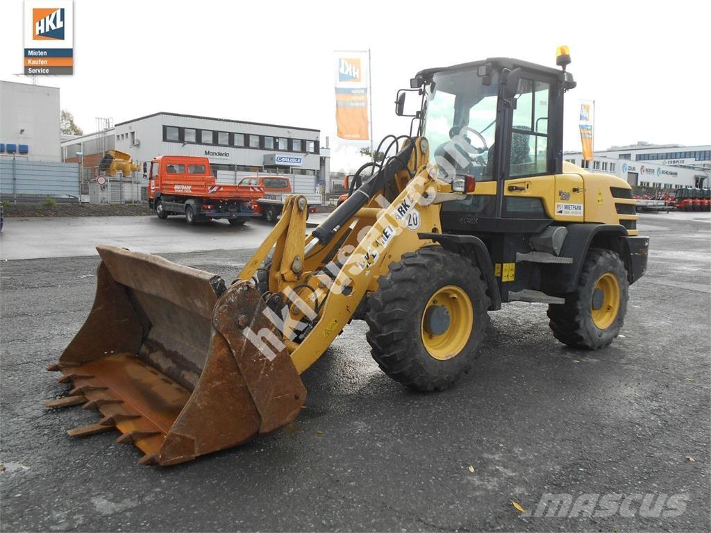 Yanmar V 120 Rataslaadurid