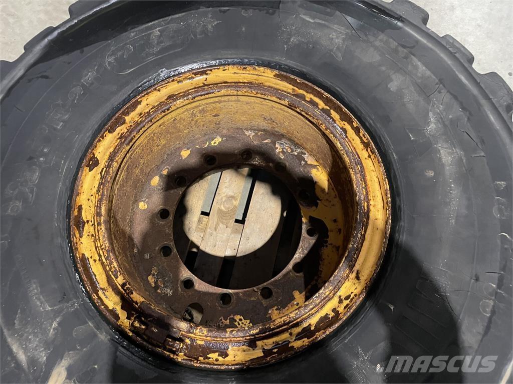  23.5xR25 Michelin XHA dæk Rehvid, rattad ja veljed