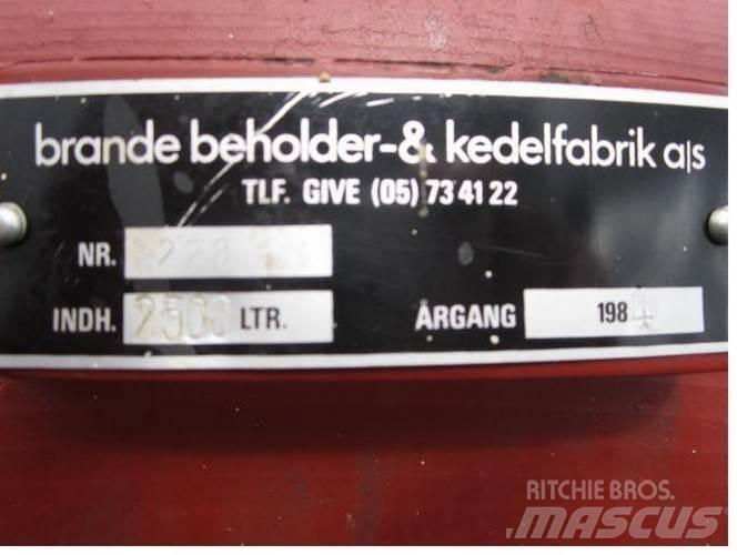  2500 L Tank Muud osad