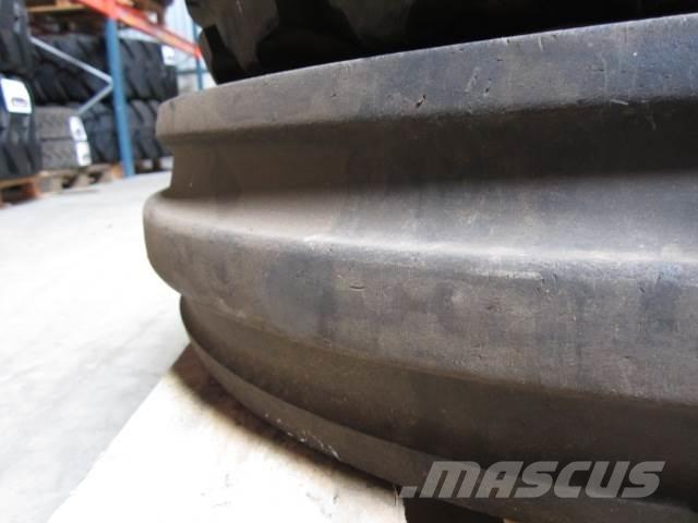  7.50-18 Goodyear dæk - 1 stk. Rehvid, rattad ja veljed