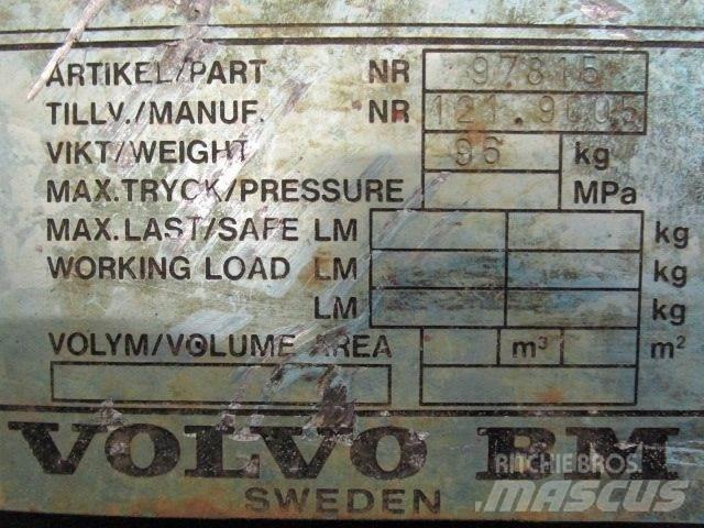  Asfaltskærer fabr. Volvo Muud osad