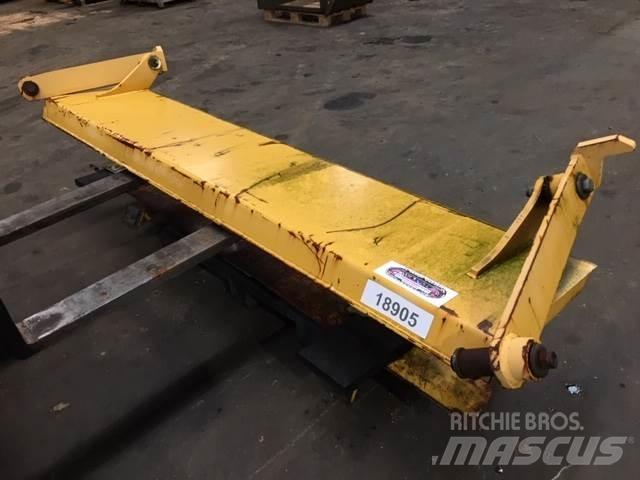  Bagsmæk ex. Volvo A25C 6x6 Muud osad