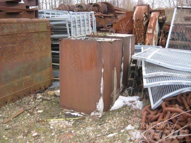  Ballastvægte 4 stk. - 2300 kg Kraanade varuosad ja varustus