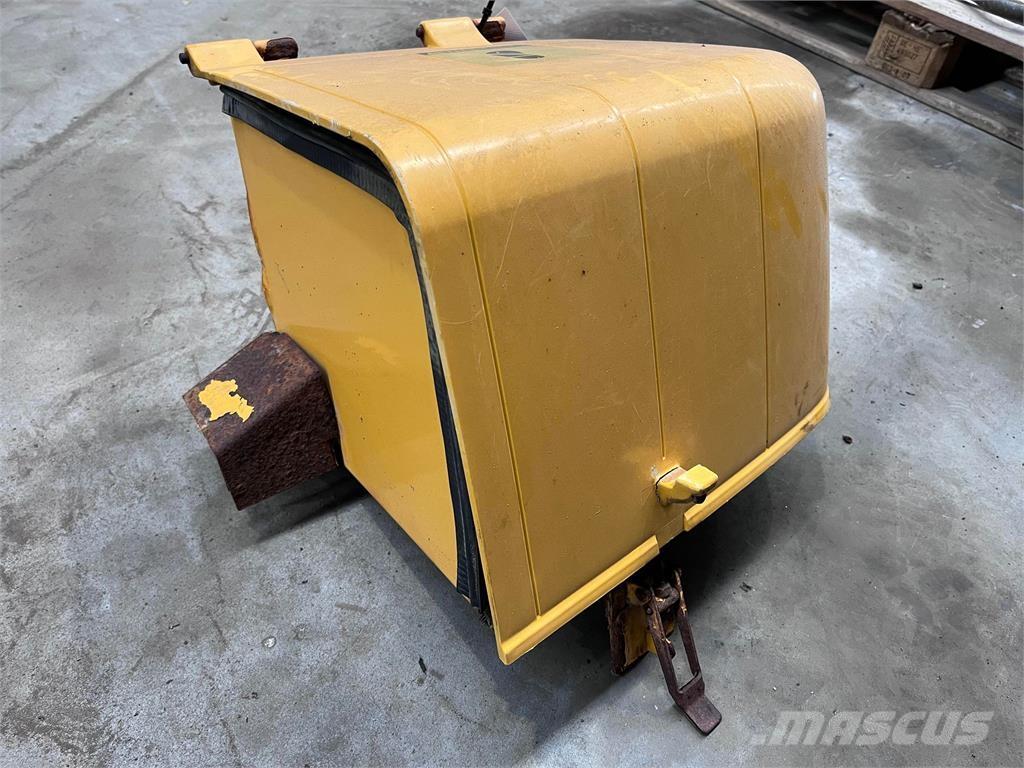  Batterikasse, Volvo L90E Muud osad