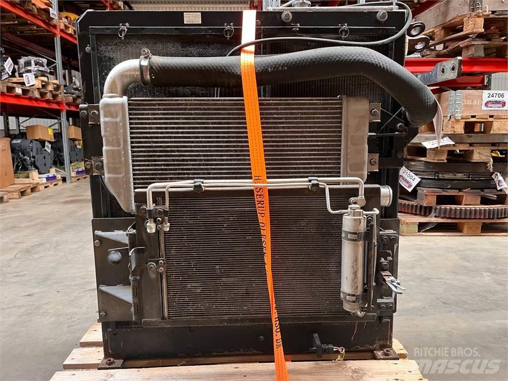 CAT 323D køler Mootorid