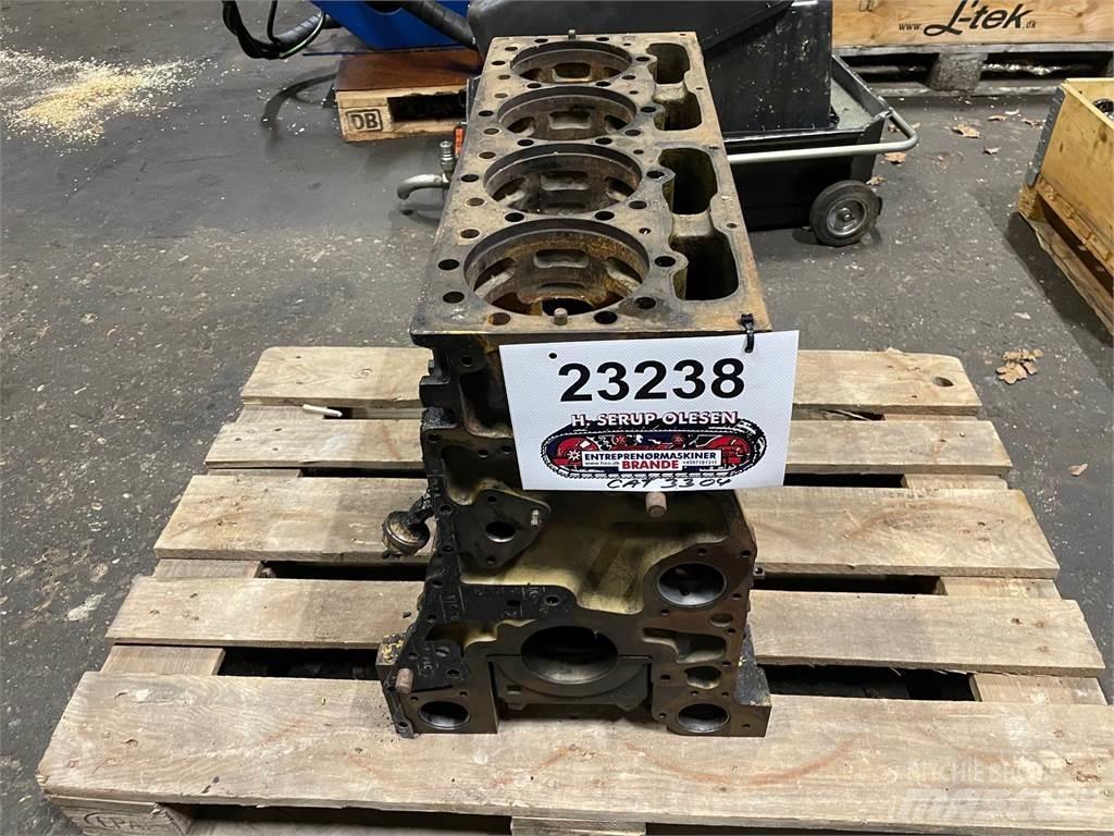 CAT 3304 motorblok Mootorid