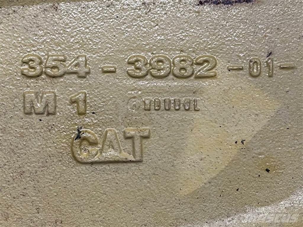 CAT 908M Link Arm 354-3982 Muud osad