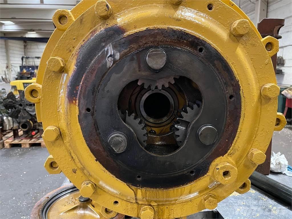 CAT 930 Front aksel Sillad