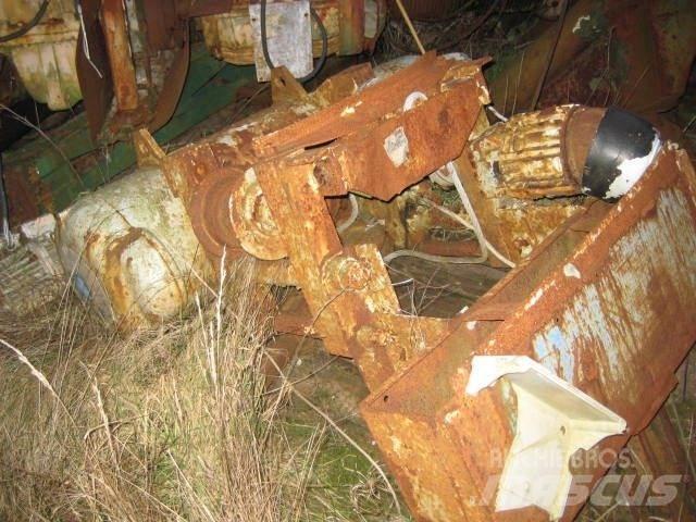 Demag P632 H8,4 Maastikutõstukid