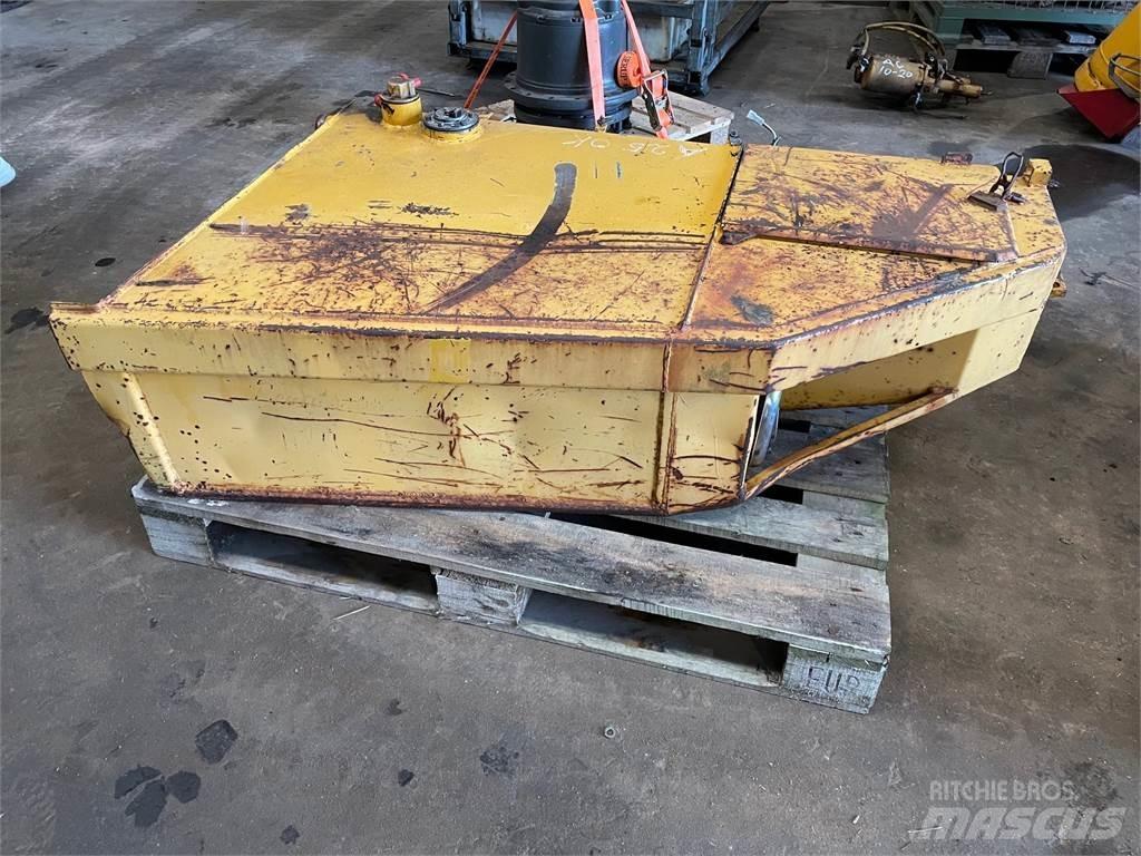  Dieseltank ex. Volvo A25 Muud osad