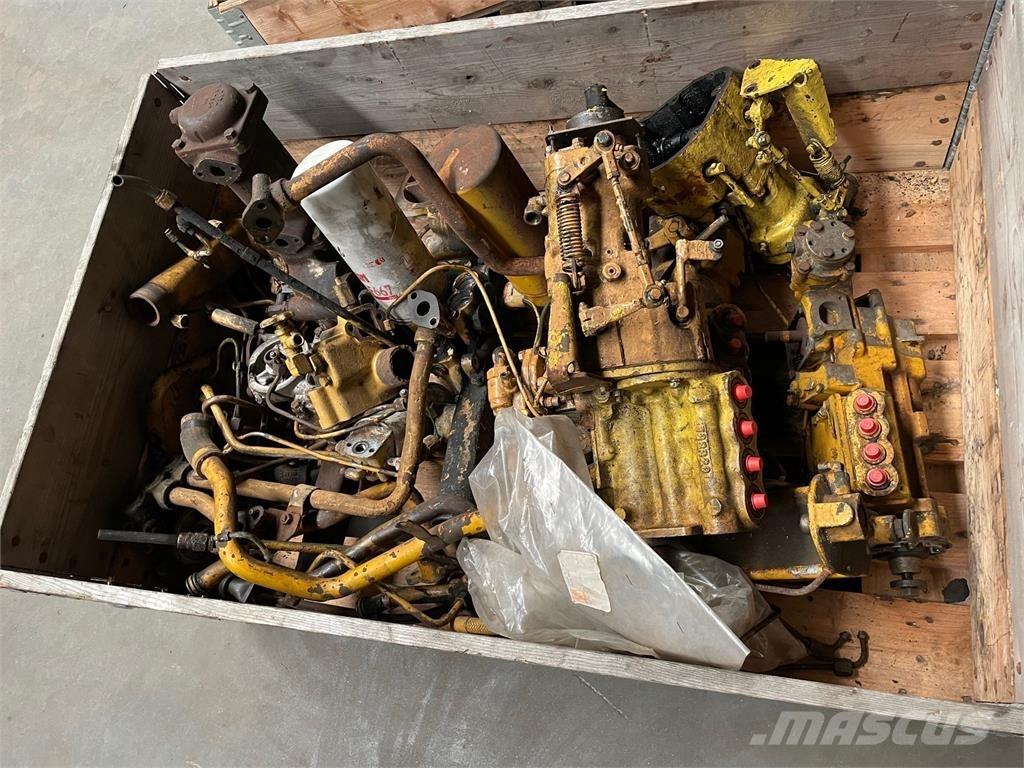  Diverse dele ex. Cat 3304 Mootorid