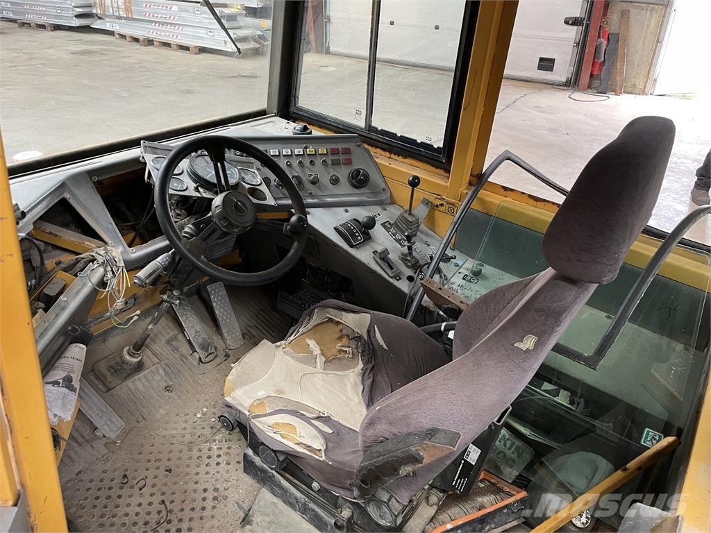  Førerhus ex. Volvo A25C Muud osad