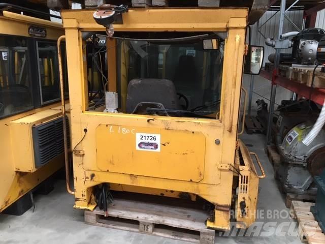  Førerhus ex. Volvo L180C Muud osad