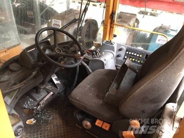  Førerhus ex. Volvo L180C Muud osad