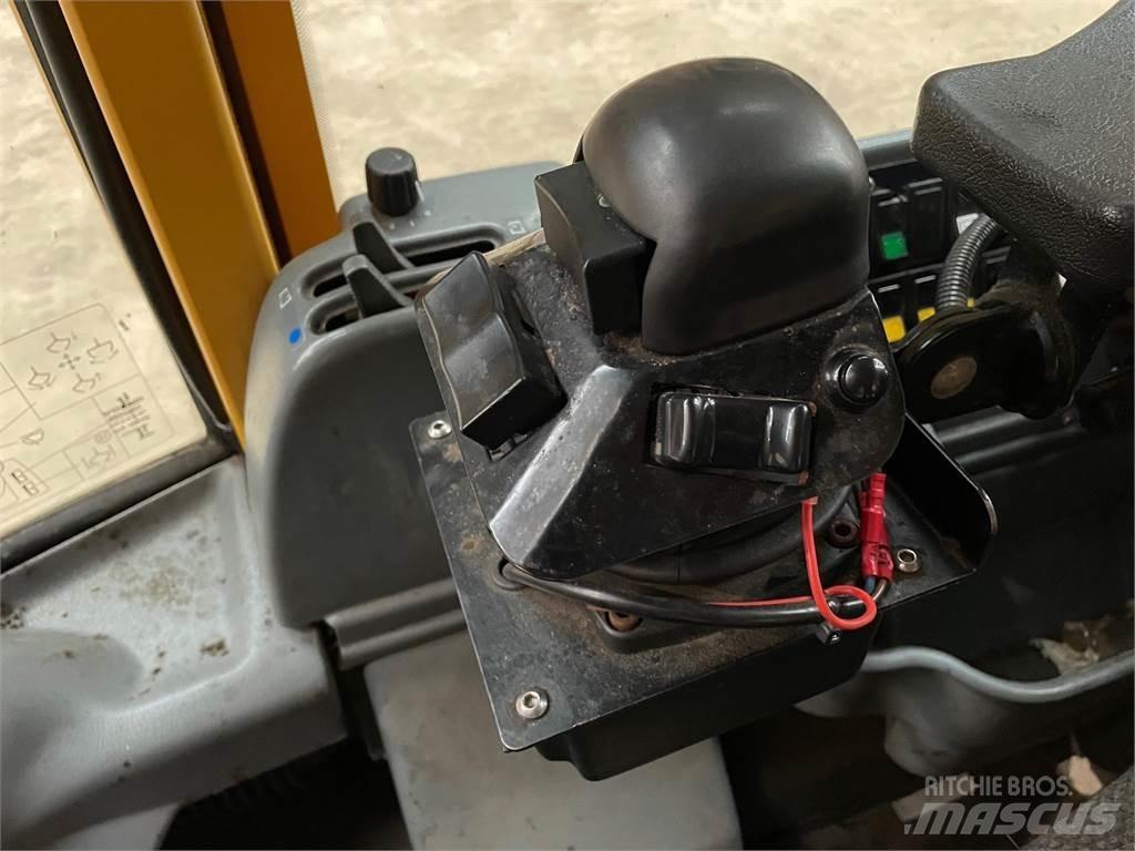  Førerhus, ex. Volvo L180D Muud osad