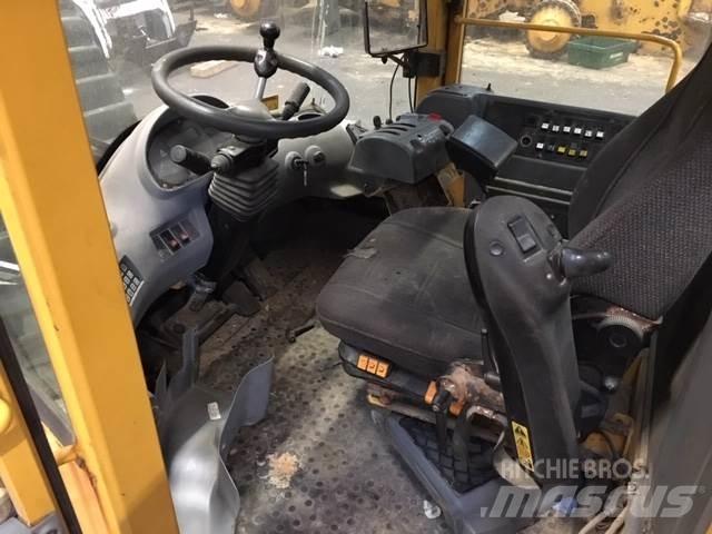  Førerhus ex. Volvo L180E Muud osad