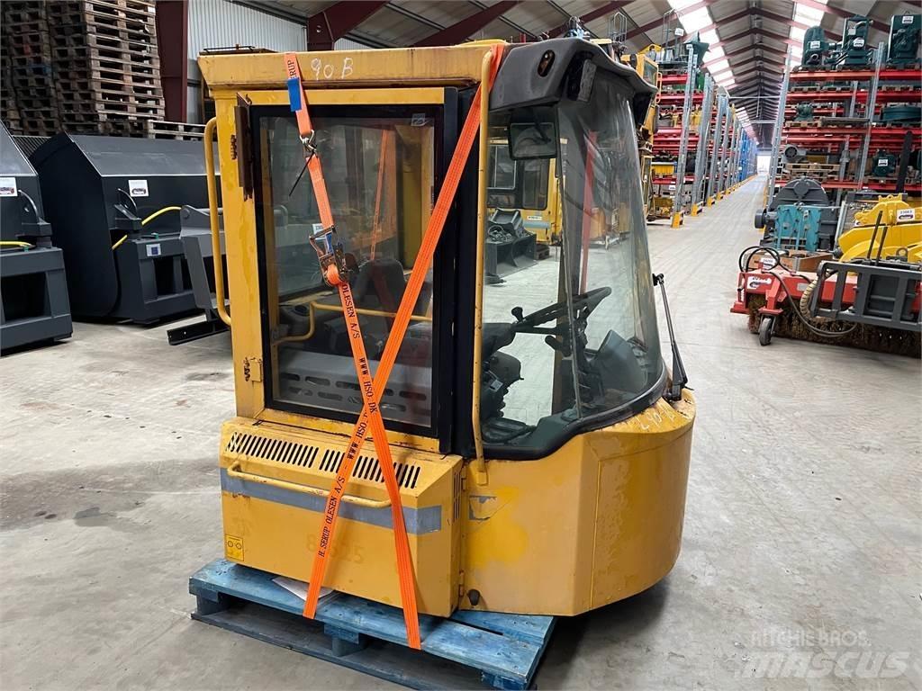  Førerhus ex. Volvo L90B Muud osad