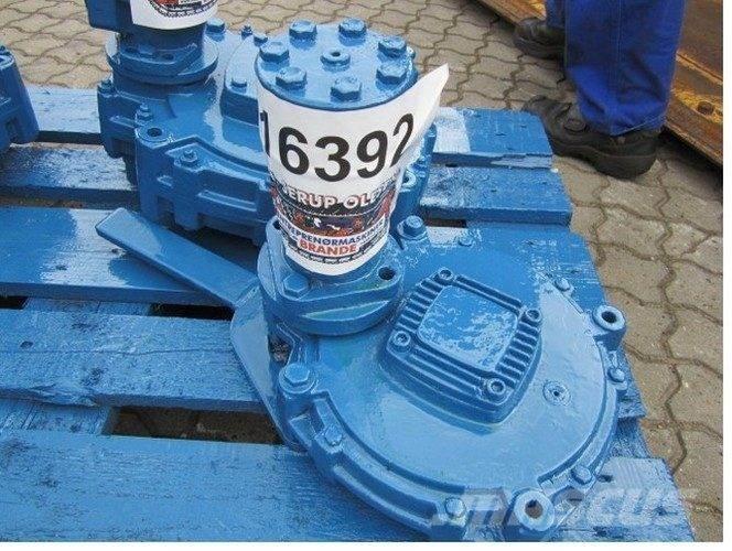  Gear med oliemotor Käigukastid