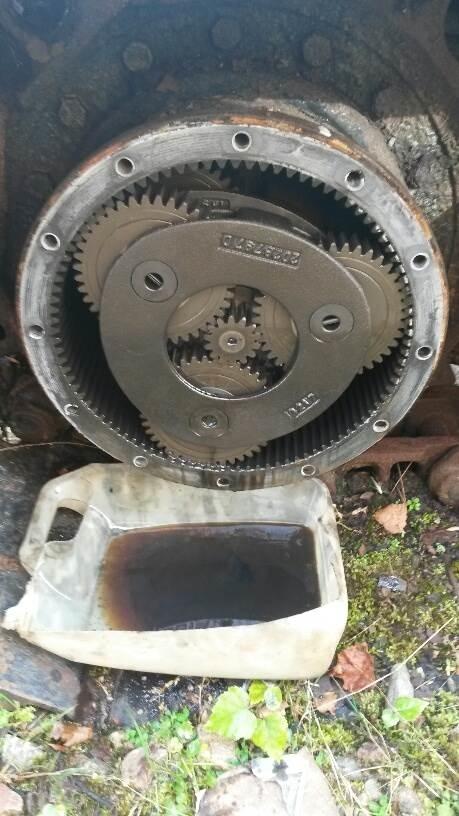Hitachi EX120-S Køregear Ülekandemehhanism