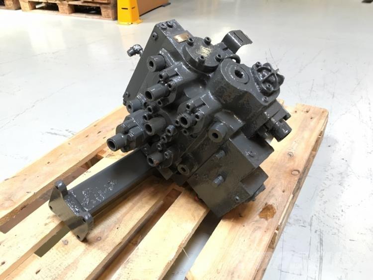  Hovedventil ex. Volvo L180E Hüdraulika
