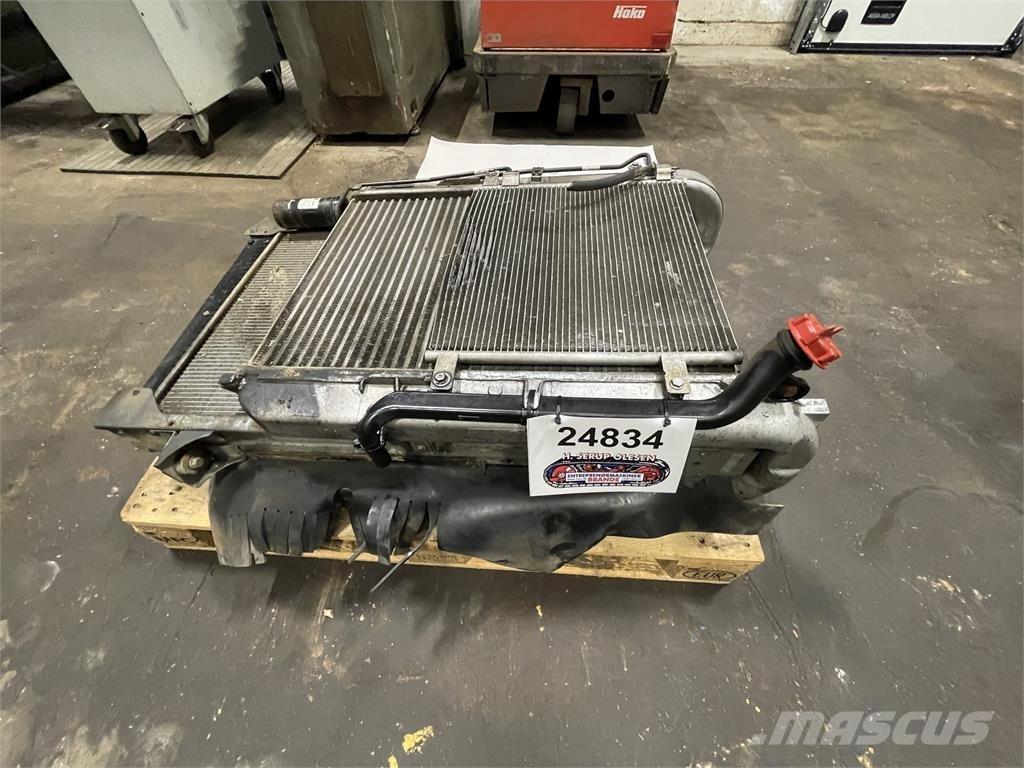  Køler ex. DAF truck Mootorid