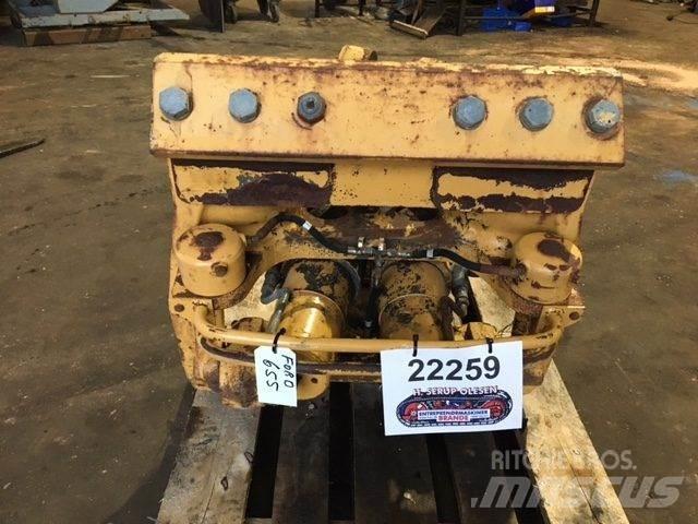  Krøjekonsol ex. Ford 655 Muud osad