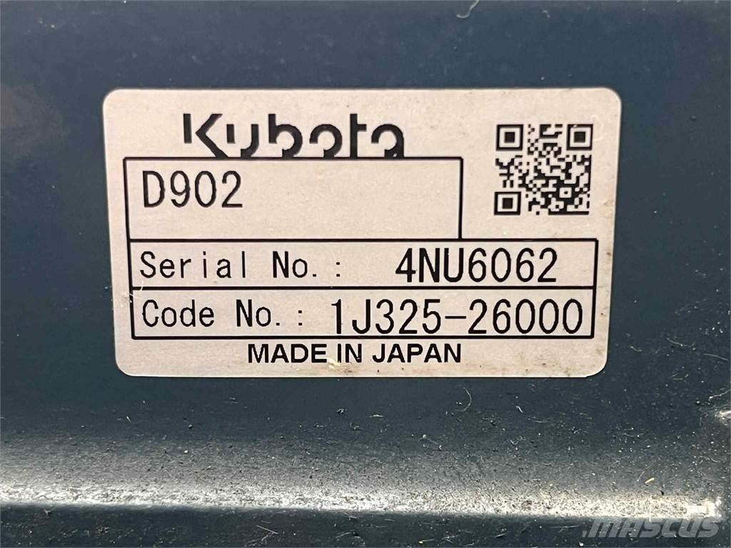 Kubota D902-EF07 motor Mootorid