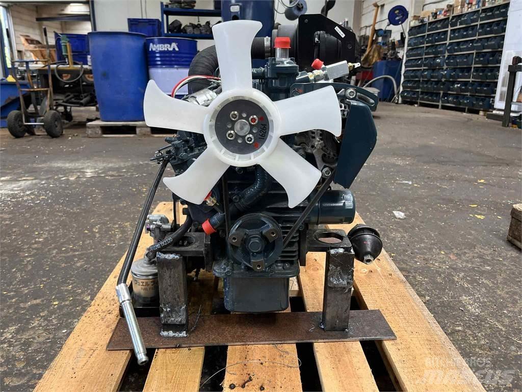 Kubota D902-EF07 motor Mootorid