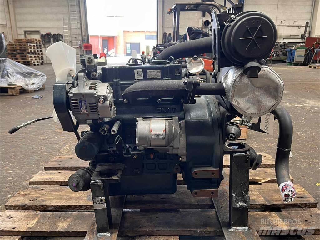 Kubota D902-EF07 motor Mootorid