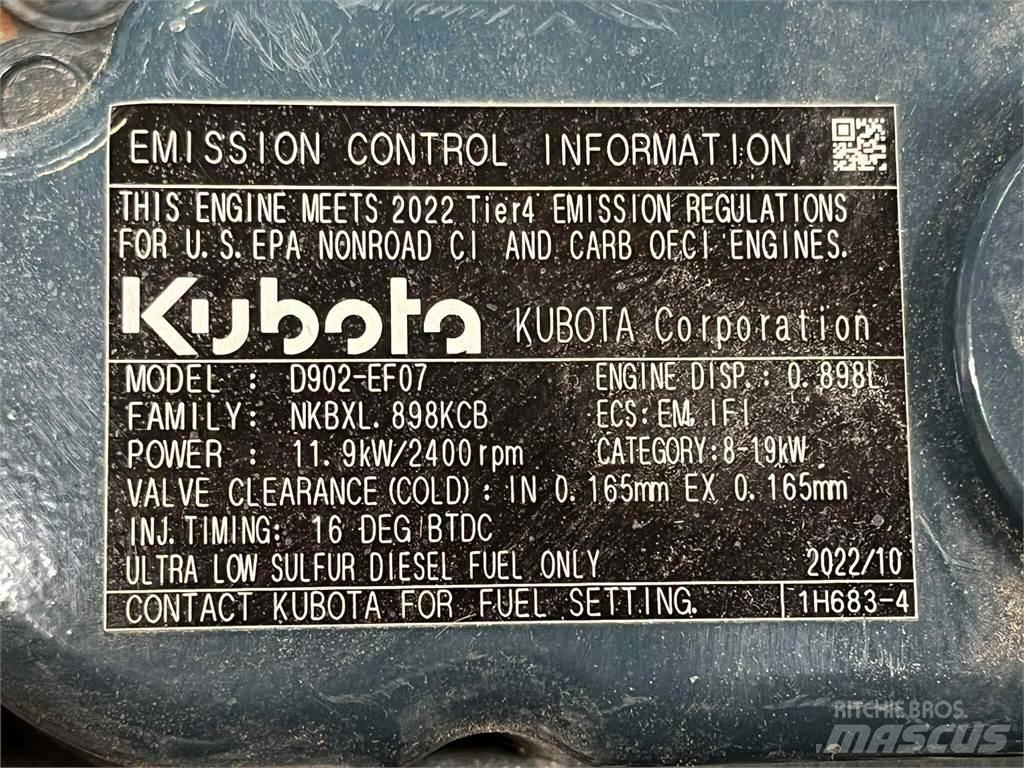 Kubota D902-EF07 motor Mootorid