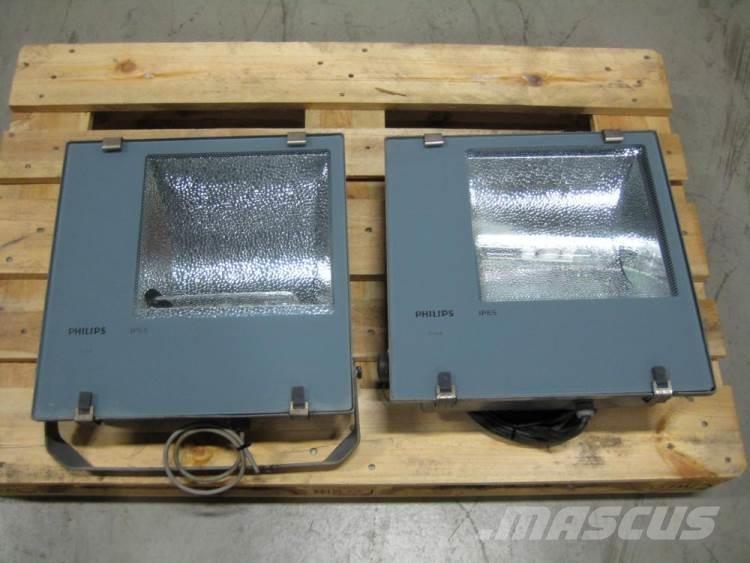 Lamper - 400W - 2 stk. Elektroonikaseadmed