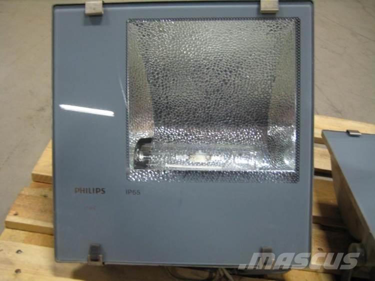  Lamper - 400W - 2 stk. Elektroonikaseadmed