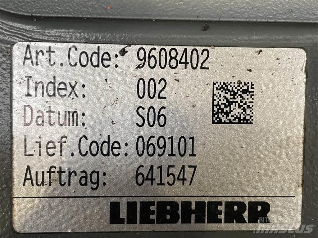 Liebherr L542 Link Arm Muud osad