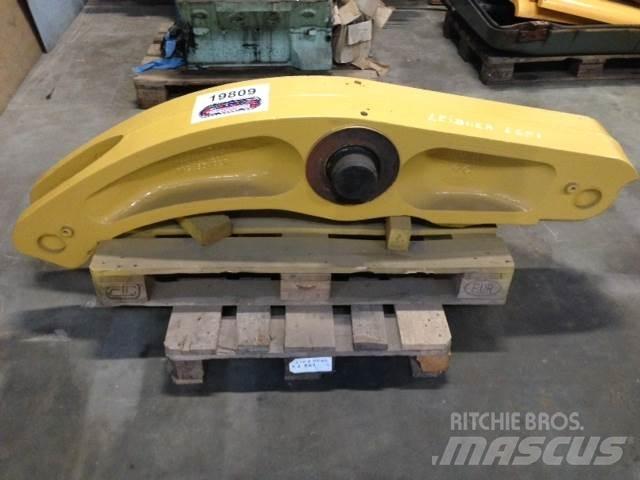 Liebherr L551 Link Arm Muud osad