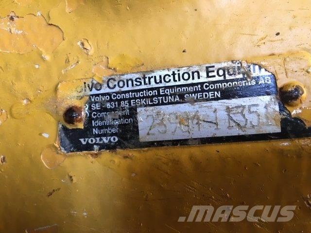 Mellemaksel ex. Volvo A25D Sillad
