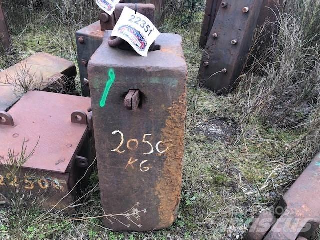  Rammeslag ca. 2050 kg Muud osad