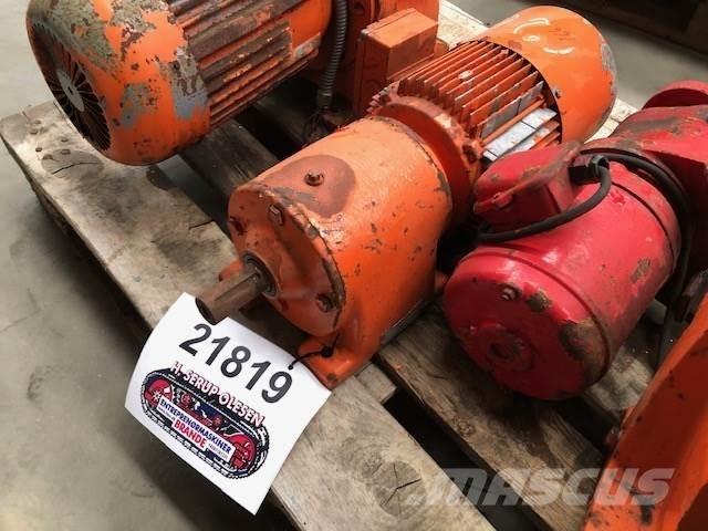  SEW Gearmotor Type R60A Mootorid