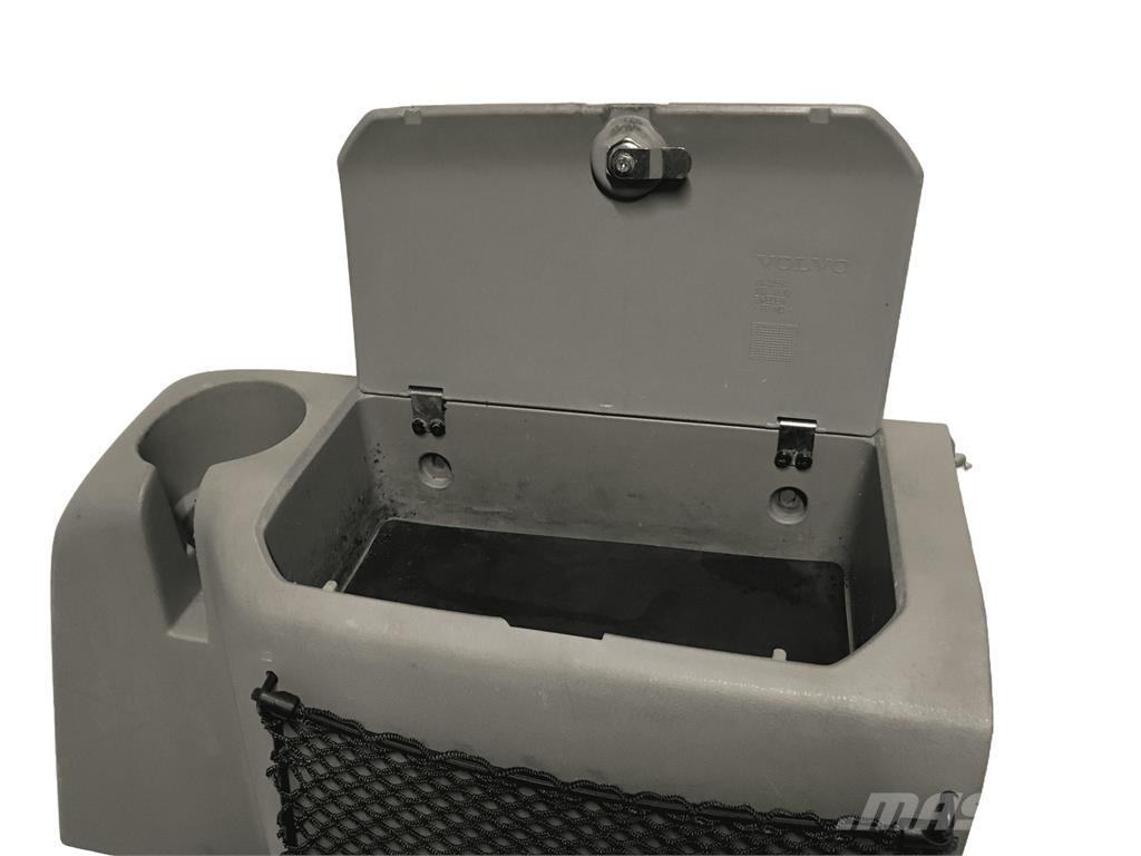  Sidepanel højre, L90H Volvo Muud osad