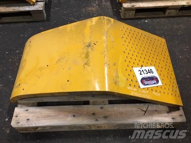  Skærm Volvo L120F, højre Muud osad
