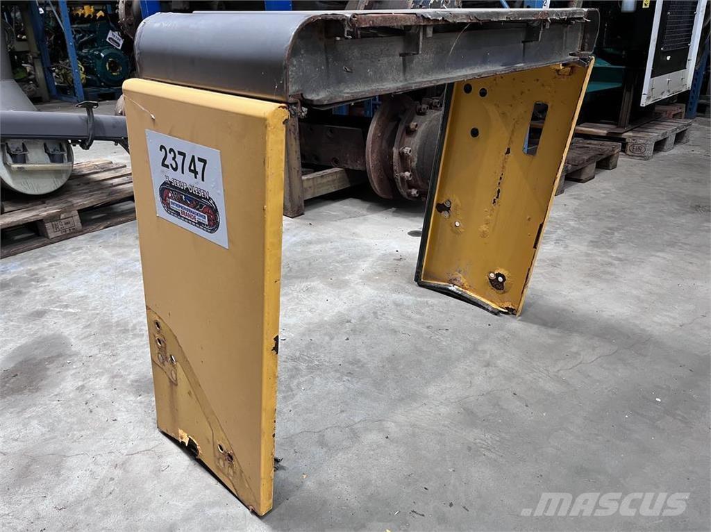  Top - & sideplade, Volvo L90E Muud osad