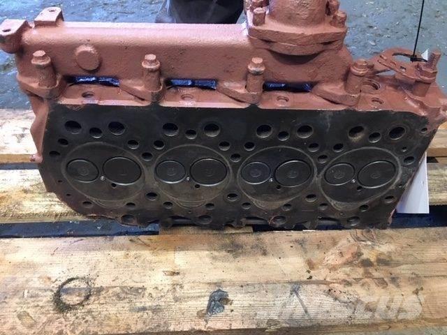  Topstykke ex. Volvo ECR88 Mootorid