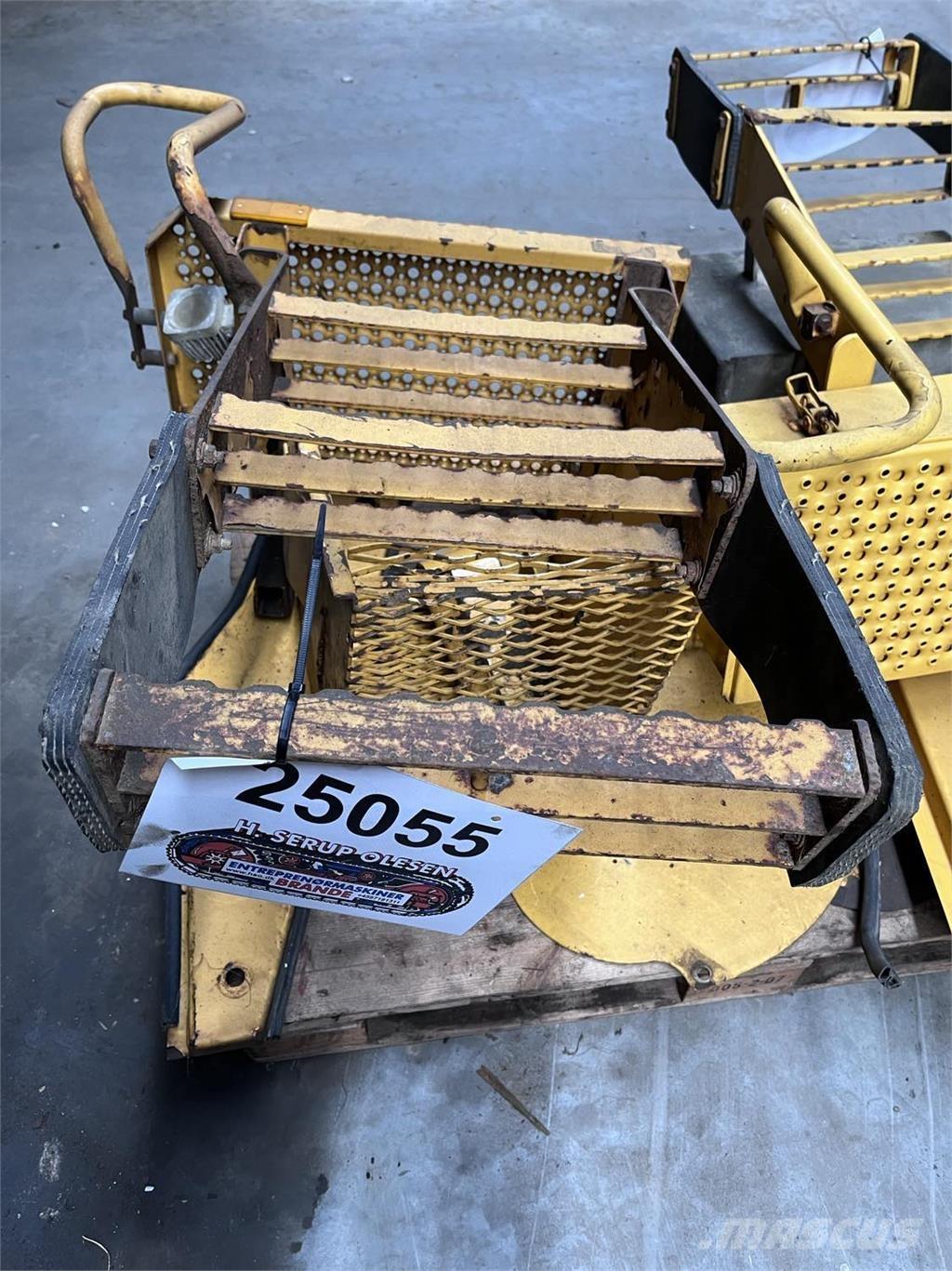  Trappe, Volvo L90E Muud osad