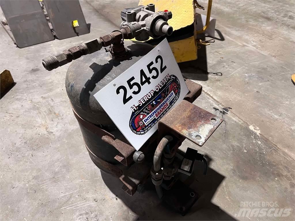 Volvo L120F lufttank Muud osad