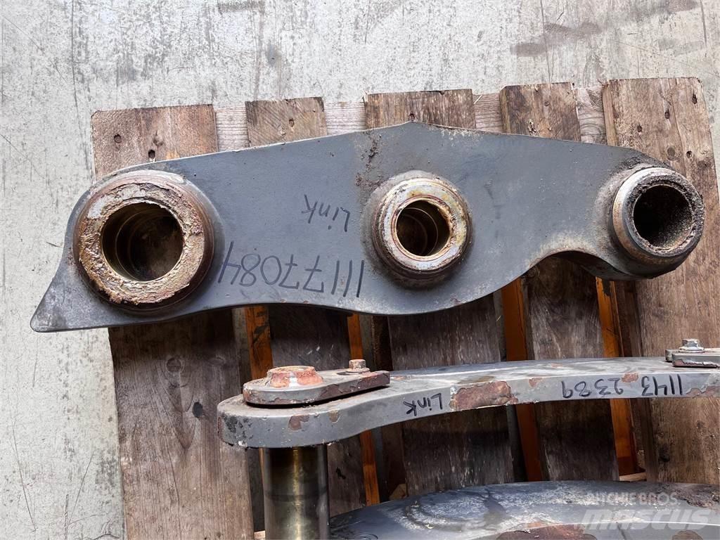 Volvo L60H Link Arm Muud osad