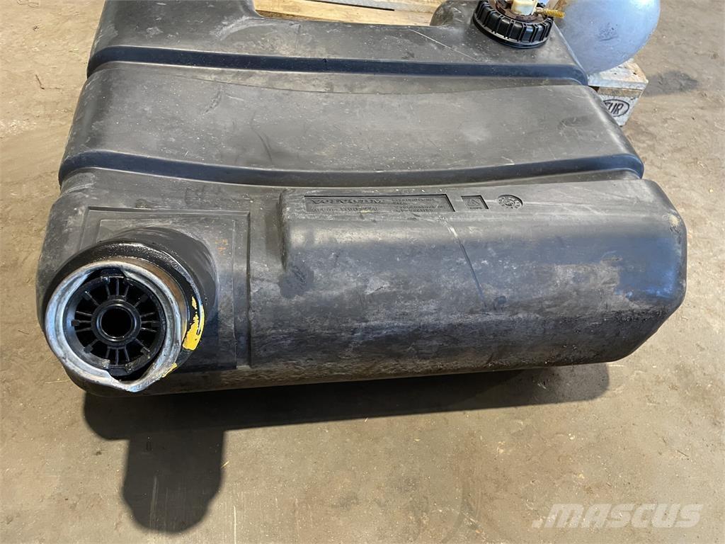Volvo L70B dieseltank Muud osad