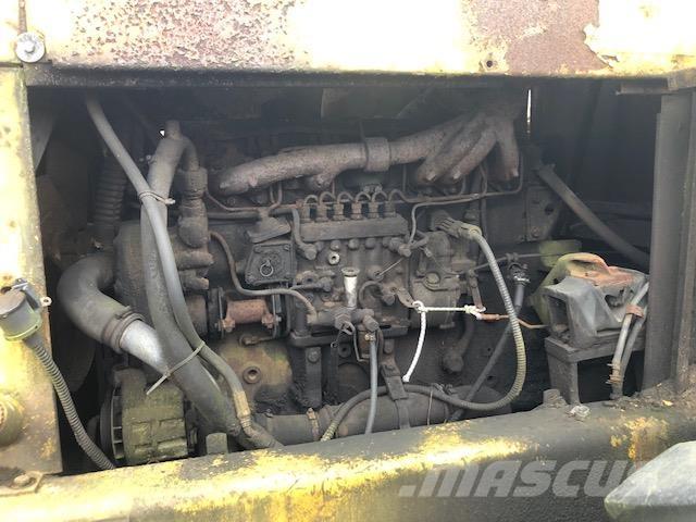 Volvo LM1240 til ophug Rataslaadurid