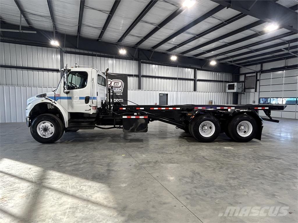 Freightliner M2 Konteinerveokid